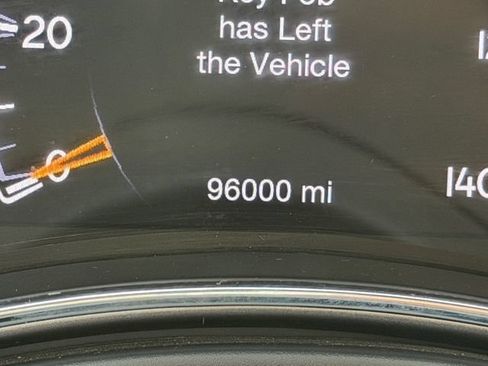 Used 2019 Jeep Grand Cherokee Laredo RWD image 23