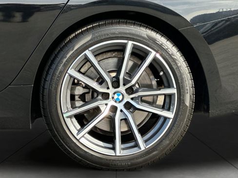 Used 2021 BMW 330i Sedan w/ Parking Assistance Package RWD image 25