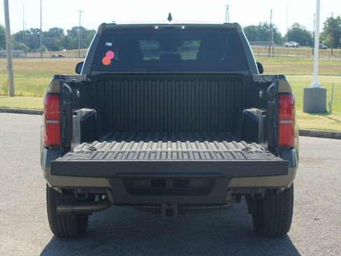 Used 2025 Toyota Tacoma SR5 RWD image 17