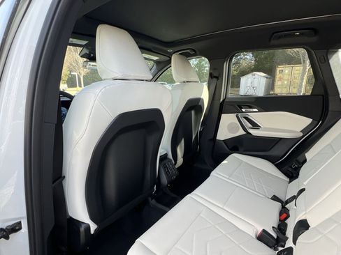 New 2026 BMW X1 xDrive28i w/ Technology Package image 23