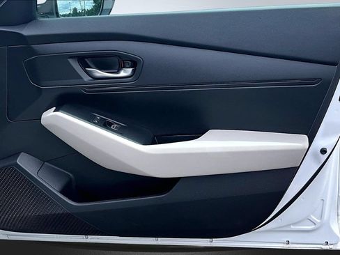 Used 2025 Honda Accord LX image 24
