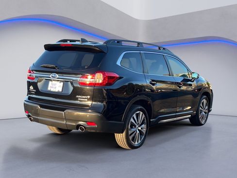 Used 2022 Subaru Ascent Limited image 9