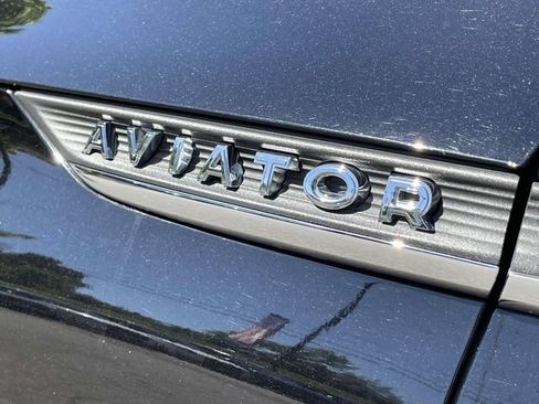 Used 2022 Lincoln Aviator Reserve RWD image 10