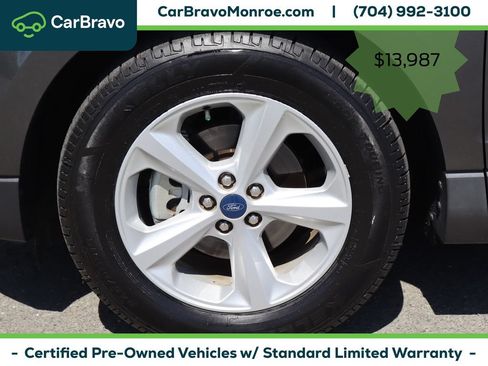 Used 2020 Ford Edge SE w/ Cargo Accessory Package FWD image 12