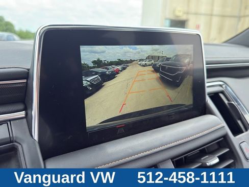 Used 2024 GMC Yukon XL AT4 AWD/4WD image 17