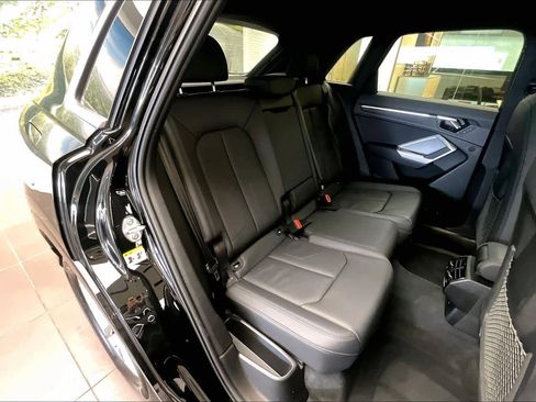 Certified 2025 Audi Q3 2.0T Premium Plus w/ Premium Plus Package image 20