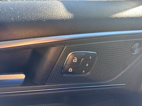 Used 2024 Ford Edge Titanium AWD/4WD image 6