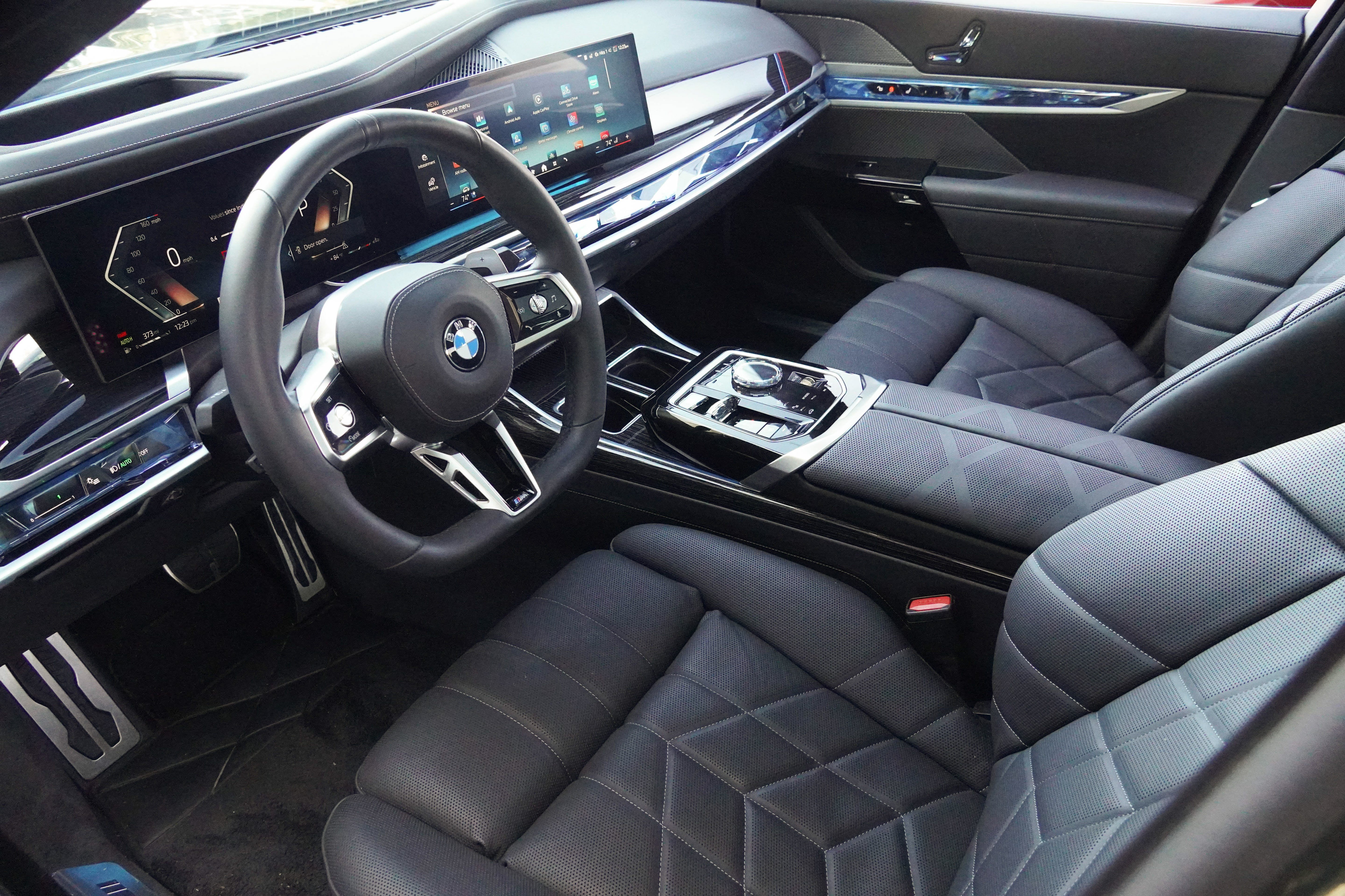 Certified 2024 BMW 740i RWD image 6