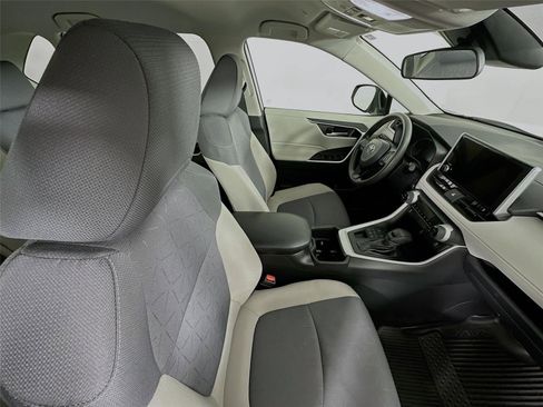 Certified 2024 Toyota RAV4 XLE image 25