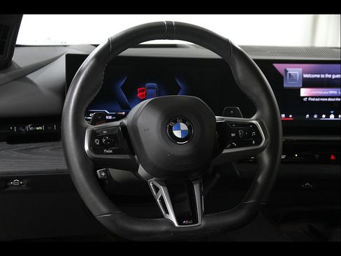 Certified 2024 BMW 530i xDrive w/ M Sport Package AWD/4WD image 7