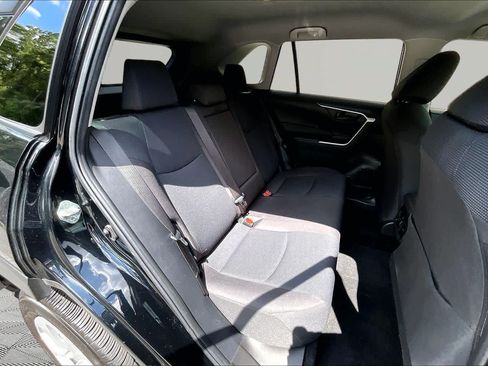 Used 2023 Toyota RAV4 LE FWD image 20