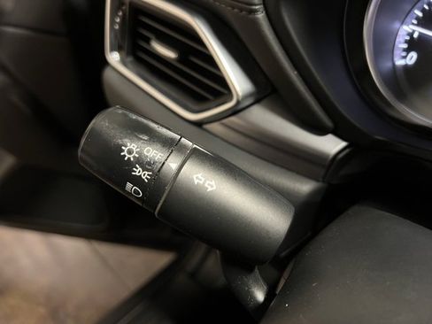 Used 2017 MAZDA CX-5 Touring image 33