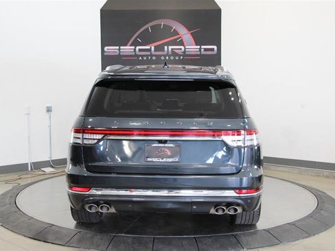 Used 2023 Lincoln Aviator Black Label w/ Class IV Trailer Tow Package image 9