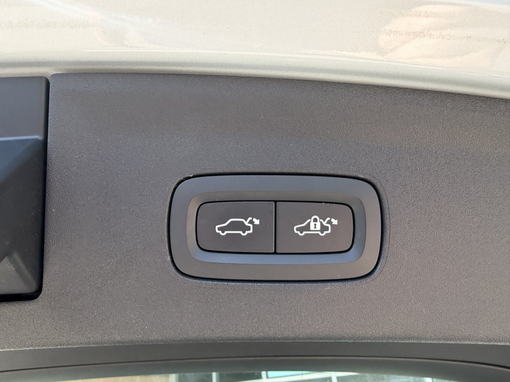 Used 2024 Polestar Polestar 2 RWD image 38
