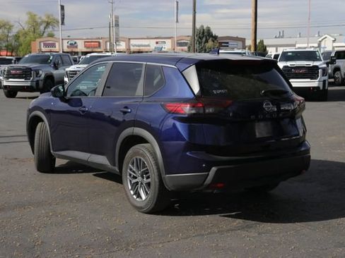 Used 2026 Nissan Rogue SV AWD/4WD image 4