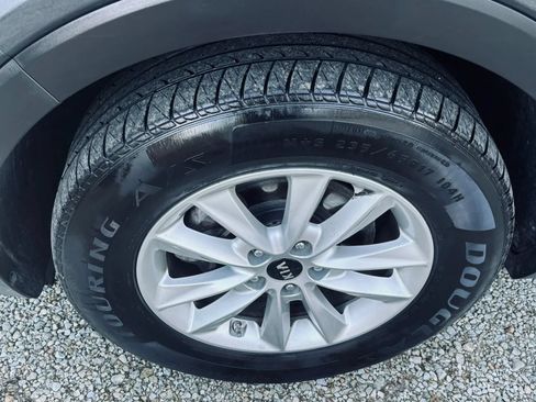 Used 2020 Kia Sorento LX FWD image 4