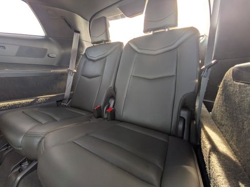 Used 2025 Cadillac XT6 Premium Luxury image 10