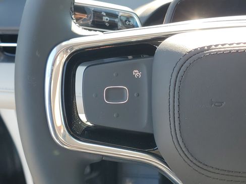 New 2026 Lincoln Nautilus Premier w/ Equipment Group 102A image 17