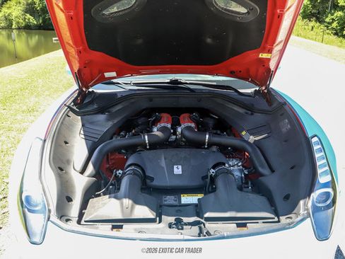 Used 2015 Ferrari California T RWD image 21