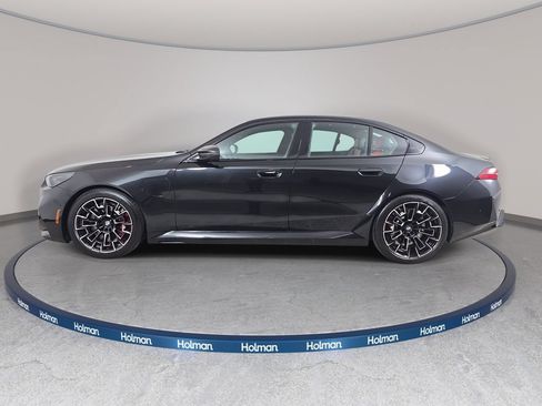 Used 2025 BMW M5 w/ Carbon Package AWD/4WD image 9