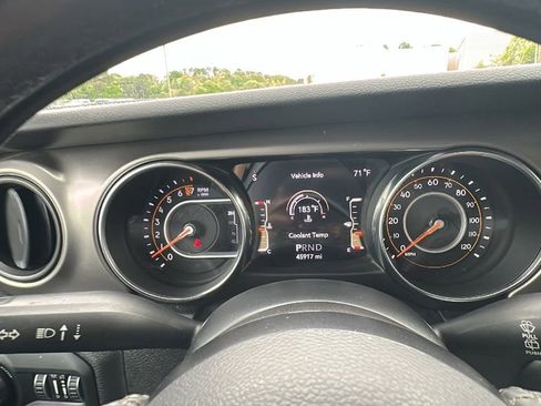 Used 2019 Jeep Wrangler Unlimited Sport S AWD/4WD image 18