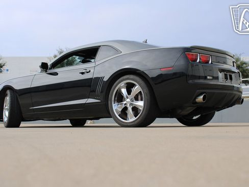 Used 2012 Chevrolet Camaro SS w/ Orange Stripe Package image 11