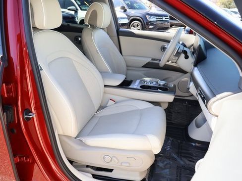 Used 2023 Genesis GV60 Advanced image 19