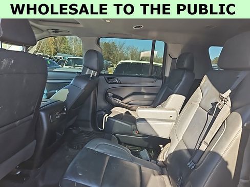 Used 2020 Chevrolet Suburban LT image 16