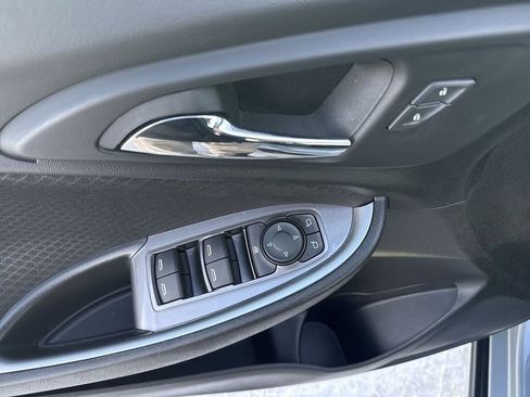 Certified 2025 Chevrolet Malibu RS image 18