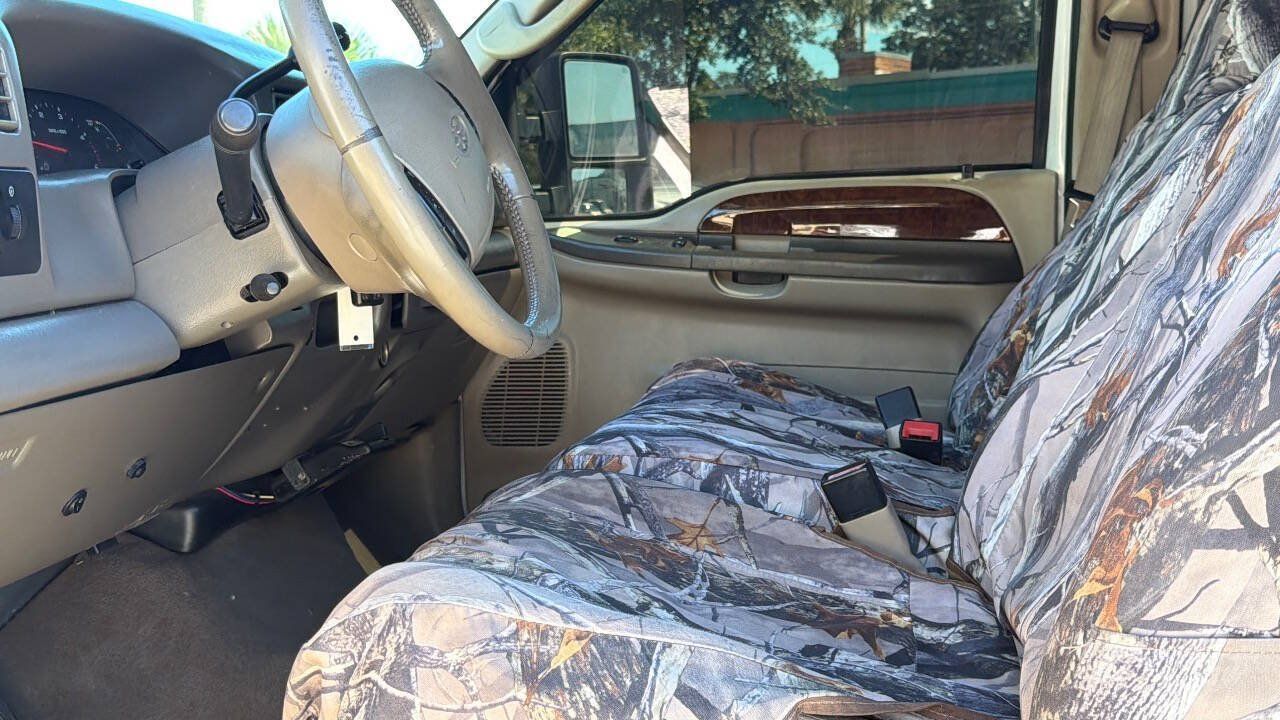 Used 2003 Ford F250 Lariat AWD/4WD image 7
