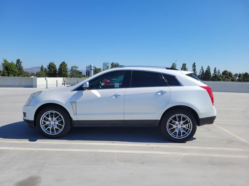 Used 2013 Cadillac SRX Performance w/ Driver Awareness Package FWD image 2