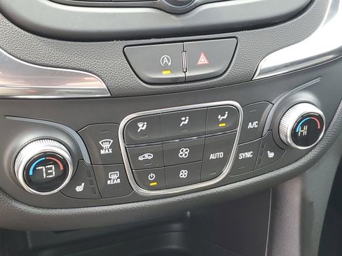 Certified 2024 Chevrolet Equinox LT w/ LPO, Floor Liner Package image 15