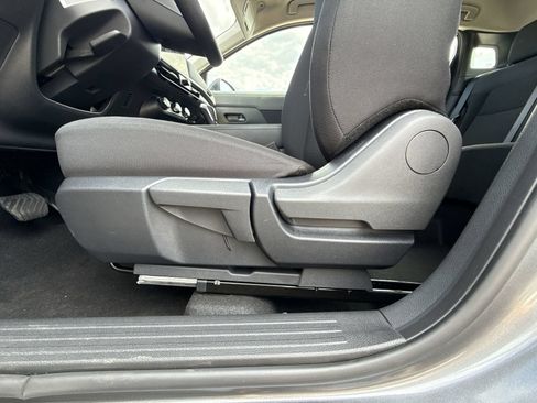 New 2026 Nissan Kicks S FWD image 31