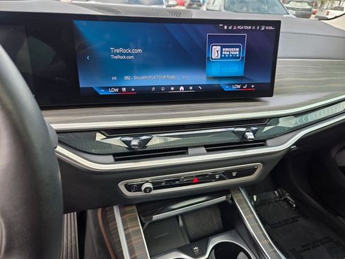 Used 2025 BMW X7 xDrive40i w/ Premium Package AWD/4WD image 28