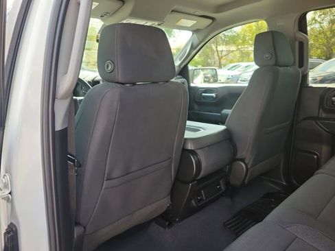 Used 2023 Chevrolet Silverado 1500 Custom image 12