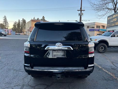 Used 2015 Toyota 4Runner Limited AWD/4WD image 4