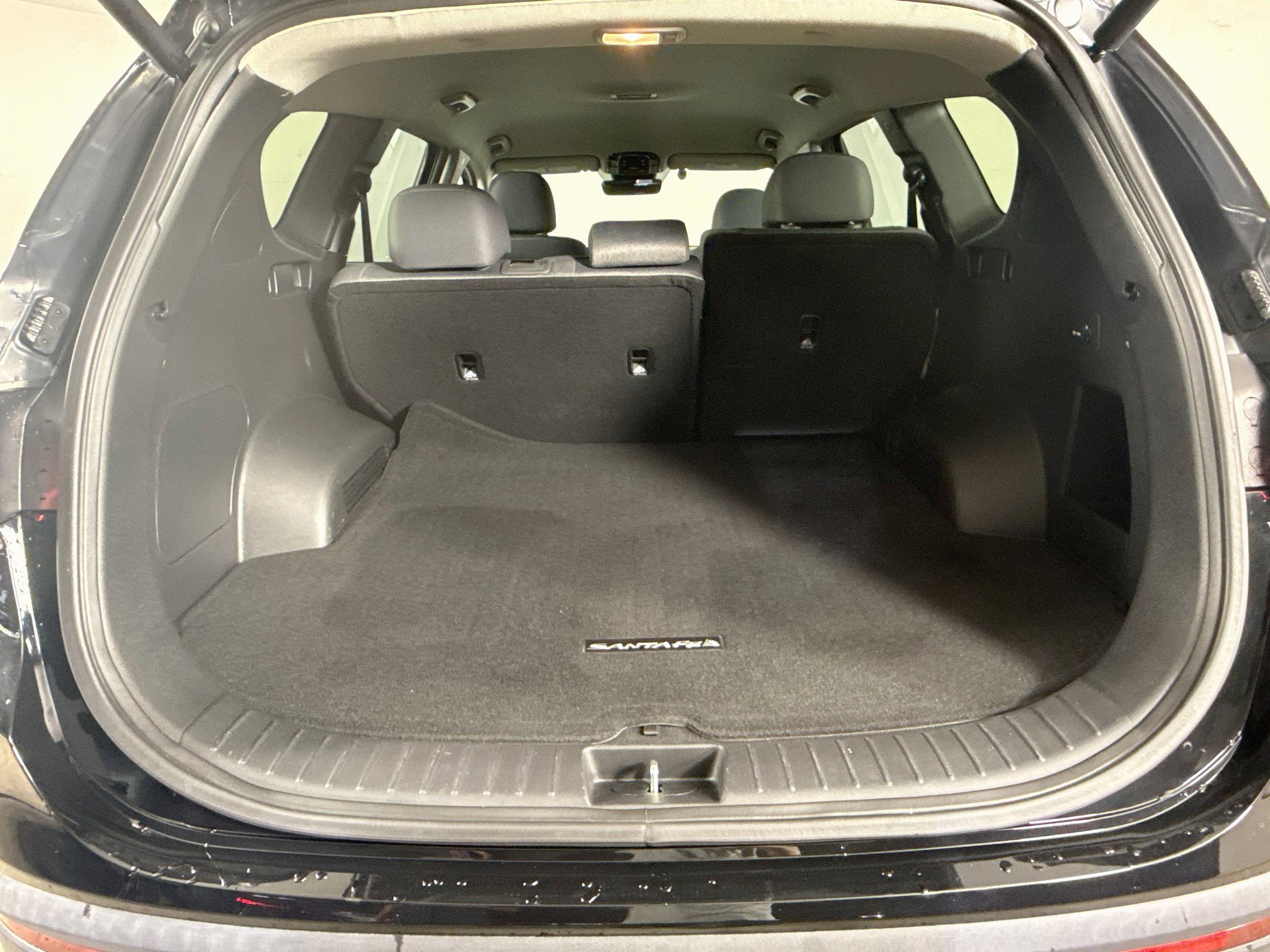 Used 2023 Hyundai Santa Fe SEL FWD image 33