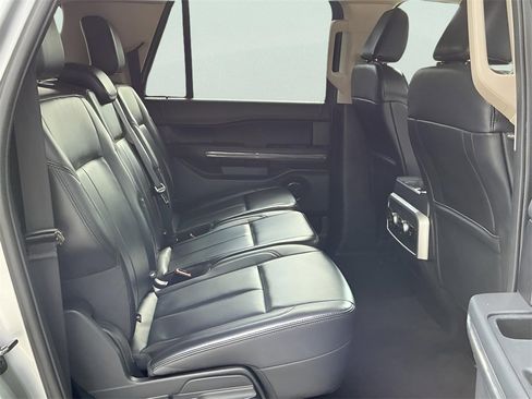 Certified 2023 Ford Expedition Max XLT image 15