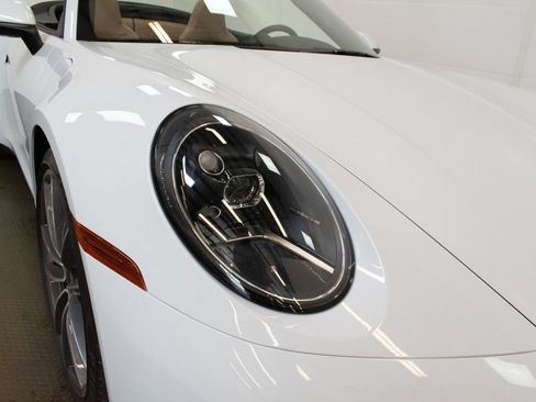 Certified 2022 Porsche 911 Carrera 4S AWD/4WD image 14