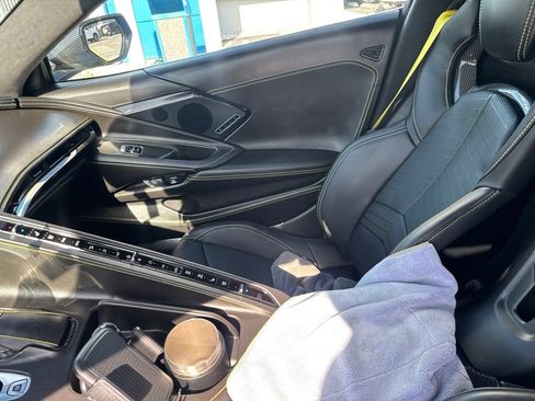 Used 2024 Chevrolet Corvette Stingray Premium Conv w/ Z51 Performance Package RWD image 12