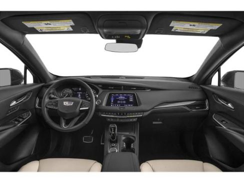 Used 2022 Cadillac XT4 Sport w/ Comfort Package FWD image 9