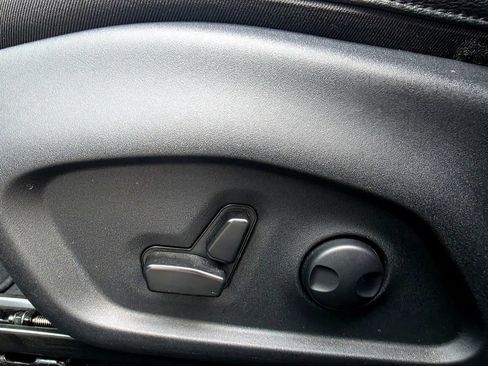 Used 2024 Jeep Compass Limited AWD/4WD image 18