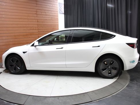 Used 2023 Tesla Model 3 Standard Range image 10