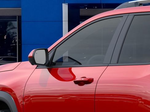 New 2026 Chevrolet Equinox LT w/ Convenience Package II FWD image 12