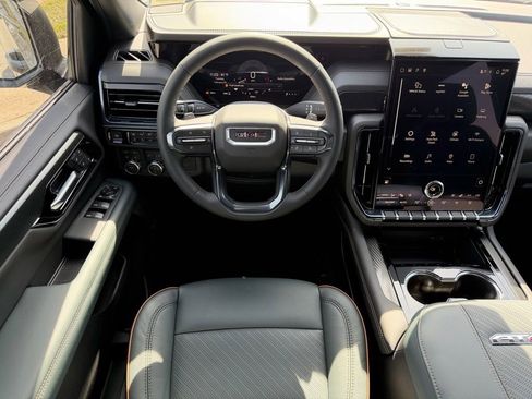 New 2026 GMC Yukon XL AT4 image 9