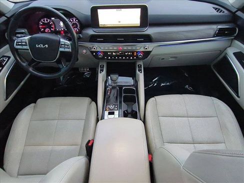 Used 2022 Kia Telluride SX w/ Towing Package image 18