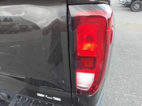 Used 2020 GMC Sierra 1500 SLE w/ SLE Value Package AWD/4WD image 17