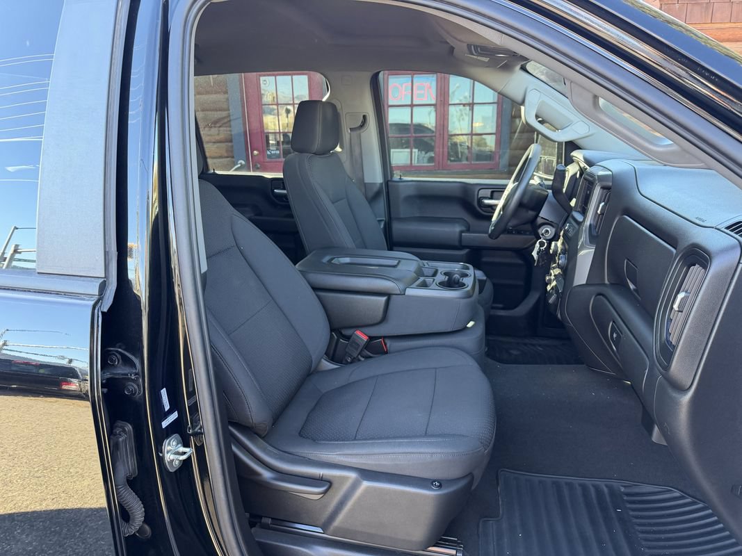 Used 2020 Chevrolet Silverado 2500 Custom w/ Custom Convenience Package AWD/4WD image 26