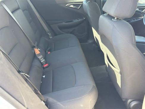 Used 2023 Chevrolet Malibu LT image 14