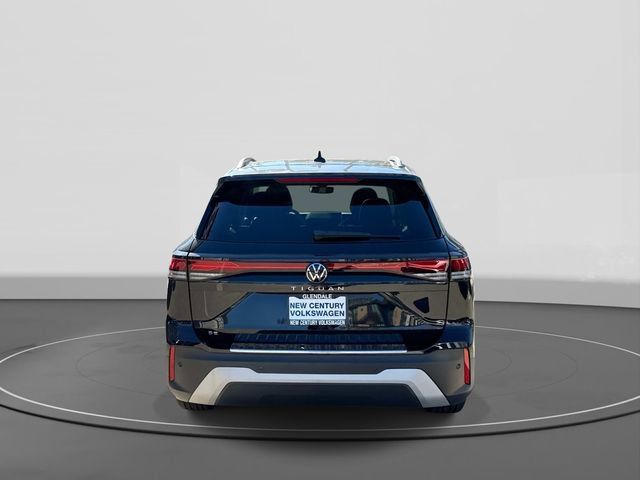 New 2026 Volkswagen Tiguan SE FWD image 4